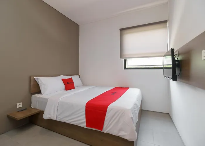 RedDoorz Syariah near Rumah Sakit Medika Dramaga Bogor