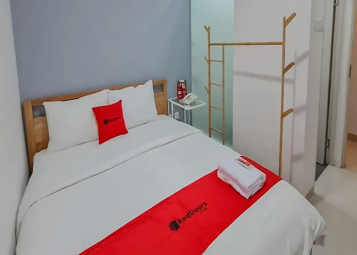 RedDoorz Plus @ Batutulis Bogor